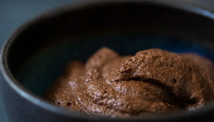 Luftige Mousse au Chocolat, perfekt für ein einfaches Rezept.
