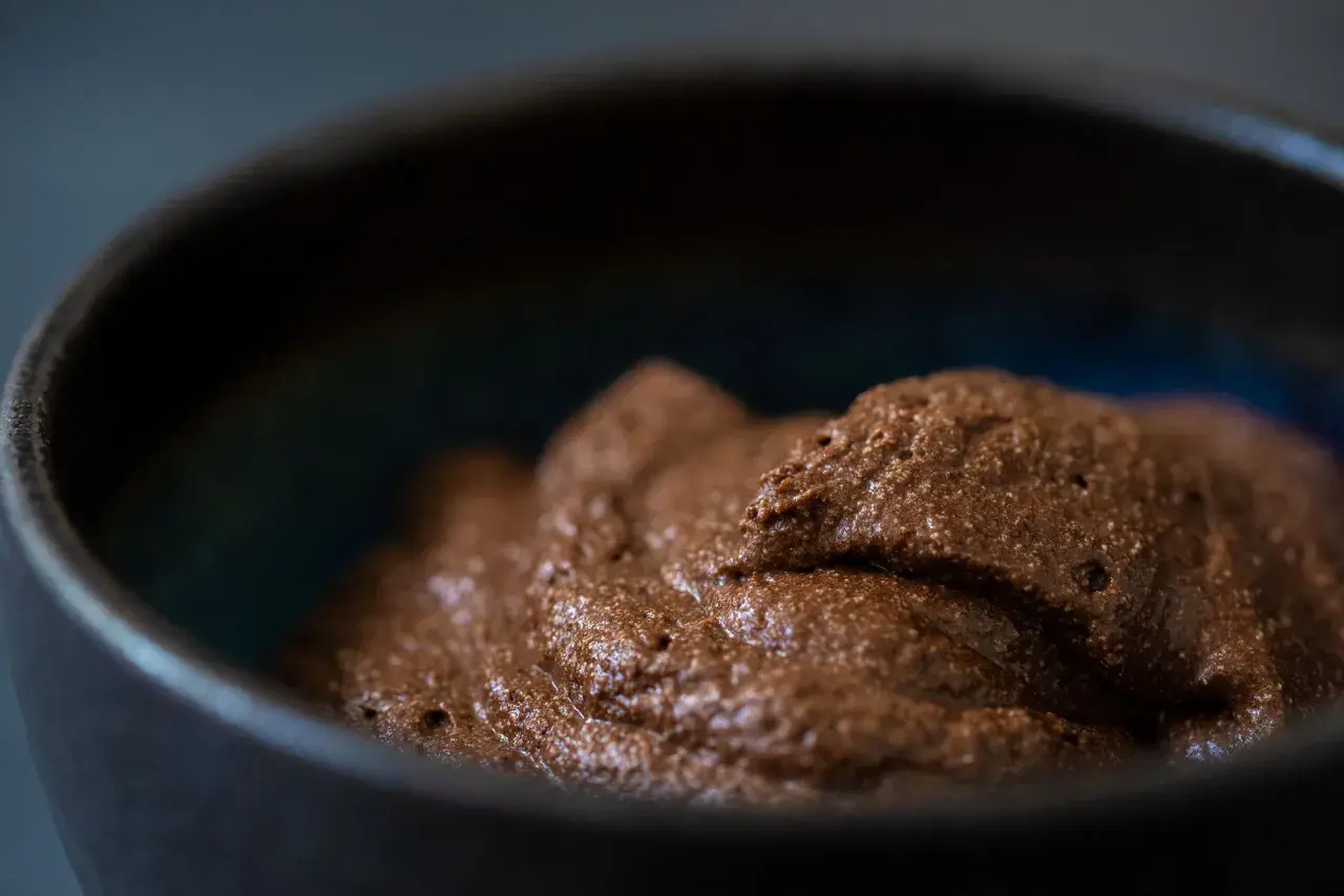 Luftige Mousse au Chocolat, perfekt für ein einfaches Rezept.