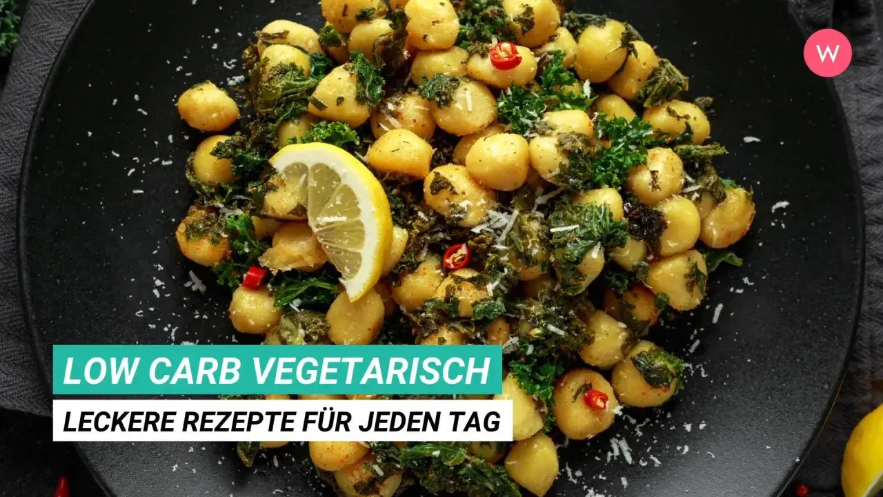 Herzhafte Gnocchi mit Grünkohl und Zitrone, ein köstliches low carb vegetarisch Gericht.